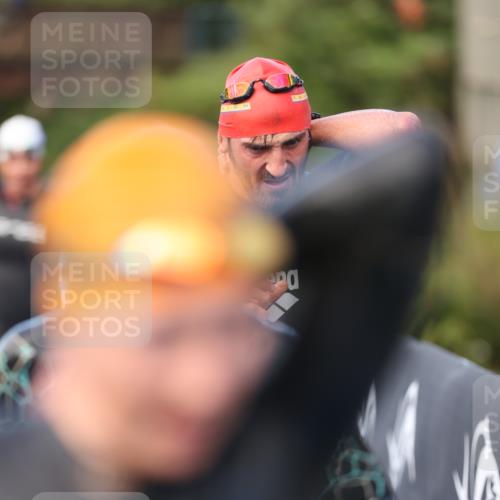 25.08.2024 - Elbe Triathlon Hamburg H.Heesch http://msf.ph/oto/6845439 25.08.2024 08:47:39 Schwimmen 119, 122, 130, 136, 137, 144, 165, 181, 185, 194 meine-sportfotos.de