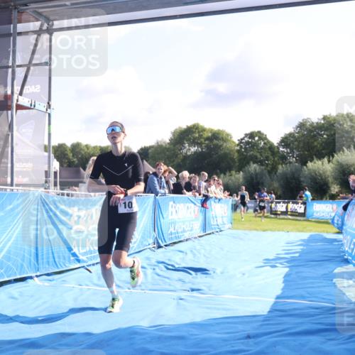 25.08.2024 - Elbe Triathlon Hamburg H.Heesch http://msf.ph/oto/6845447 25.08.2024 10:37:20 Ziel 109, 190, 229 meine-sportfotos.de