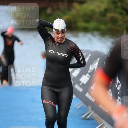 25.08.2024 - Elbe Triathlon Hamburg H.Heesch http://msf.ph/oto/6845448 25.08.2024 08:47:40 Schwimmen 119, 122, 130, 136, 137, 144, 165, 181, 185, 194 meine-sportfotos.de