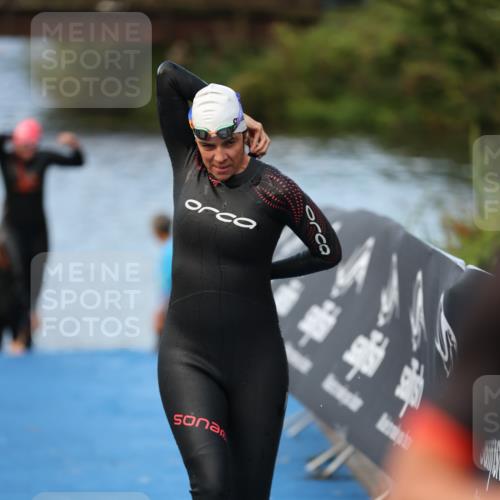 25.08.2024 - Elbe Triathlon Hamburg H.Heesch http://msf.ph/oto/6845465 25.08.2024 08:47:41 Schwimmen 119, 122, 130, 136, 137, 144, 165, 181, 185, 194 meine-sportfotos.de