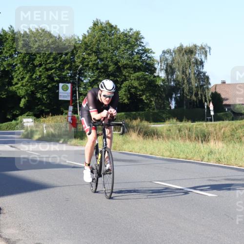 25.08.2024 - Elbe Triathlon Hamburg Fuchs,  Jonas http://msf.ph/oto/6845471 25.08.2024 09:06:38 Radfahren 40, 62, 172 meine-sportfotos.de