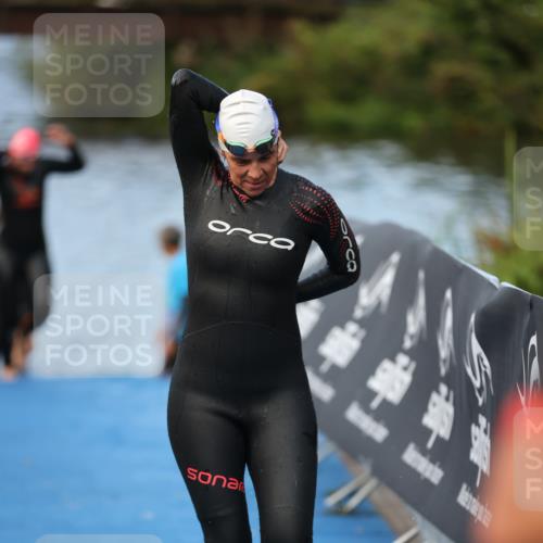 25.08.2024 - Elbe Triathlon Hamburg H.Heesch http://msf.ph/oto/6845474 25.08.2024 08:47:41 Schwimmen 119, 122, 130, 136, 137, 144, 165, 181, 185, 194 meine-sportfotos.de