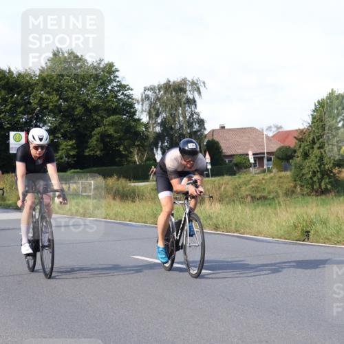 25.08.2024 - Elbe Triathlon Hamburg Fuchs,  Jonas http://msf.ph/oto/6845497 25.08.2024 09:48:12 Radfahren 523, 440, 500, 204, 397, 156, 323, 499 meine-sportfotos.de