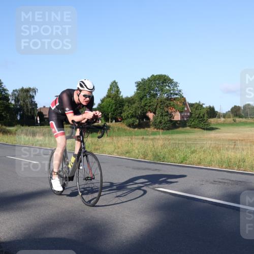 25.08.2024 - Elbe Triathlon Hamburg Fuchs,  Jonas http://msf.ph/oto/6845498 25.08.2024 09:06:39 Radfahren 40, 62, 172 meine-sportfotos.de