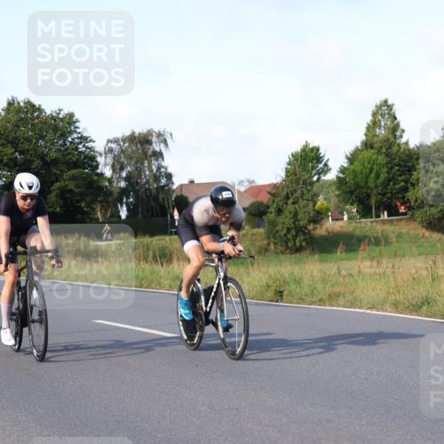 25.08.2024 - Elbe Triathlon Hamburg Fuchs,  Jonas http://msf.ph/oto/6845502 25.08.2024 09:48:12 Radfahren 523, 440, 500, 204, 397, 156, 323, 499 meine-sportfotos.de