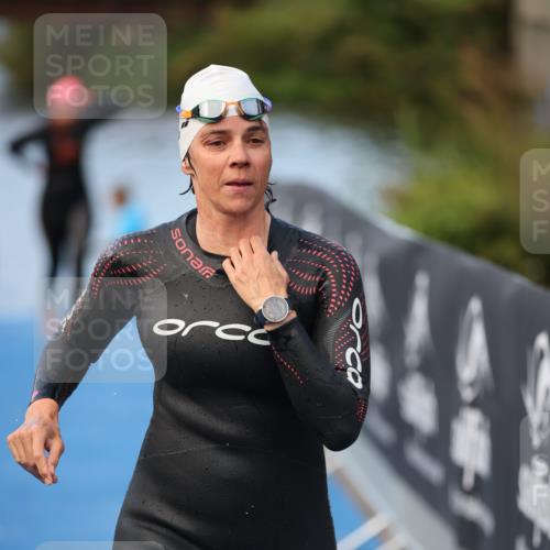 25.08.2024 - Elbe Triathlon Hamburg H.Heesch http://msf.ph/oto/6845509 25.08.2024 08:47:42 Schwimmen 119, 122, 130, 136, 137, 144, 165, 181, 185 meine-sportfotos.de
