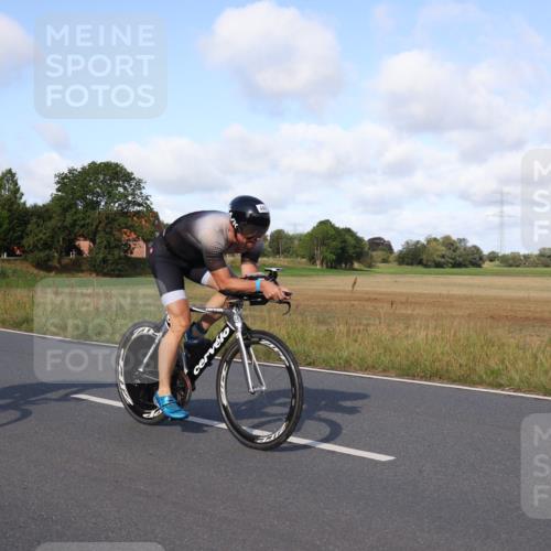25.08.2024 - Elbe Triathlon Hamburg Fuchs,  Jonas http://msf.ph/oto/6845518 25.08.2024 09:48:12 Radfahren 523, 440, 500, 204, 397, 156, 323, 499 meine-sportfotos.de