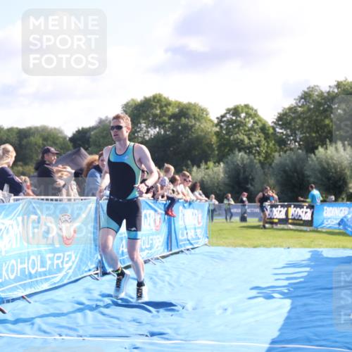 25.08.2024 - Elbe Triathlon Hamburg H.Heesch http://msf.ph/oto/6845541 25.08.2024 10:37:25 Ziel 109, 190, 229 meine-sportfotos.de