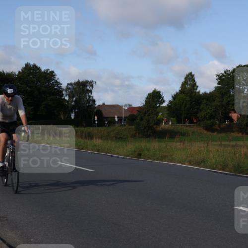 25.08.2024 - Elbe Triathlon Hamburg Fuchs,  Jonas http://msf.ph/oto/6845547 25.08.2024 09:48:14 Radfahren 440, 500, 204, 397, 156, 323, 499 meine-sportfotos.de
