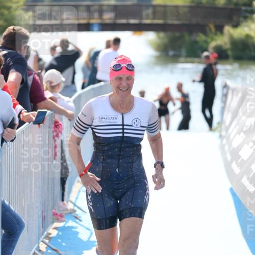 25.08.2024 - Elbe Triathlon Hamburg H.Heesch http://msf.ph/oto/6845554 25.08.2024 14:44:11 Schwimmen  meine-sportfotos.de