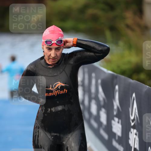 25.08.2024 - Elbe Triathlon Hamburg H.Heesch http://msf.ph/oto/6845557 25.08.2024 08:47:49 Schwimmen 119, 122, 130, 136, 137, 144, 165, 181, 185 meine-sportfotos.de