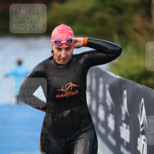 25.08.2024 - Elbe Triathlon Hamburg H.Heesch http://msf.ph/oto/6845566 25.08.2024 08:47:49 Schwimmen 119, 122, 130, 136, 137, 144, 165, 181, 185 meine-sportfotos.de