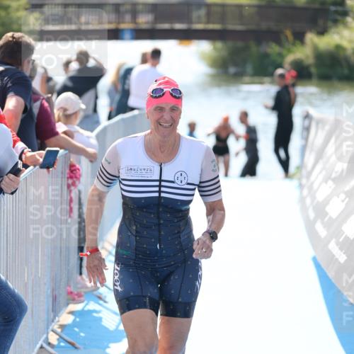 25.08.2024 - Elbe Triathlon Hamburg H.Heesch http://msf.ph/oto/6845567 25.08.2024 14:44:11 Schwimmen  meine-sportfotos.de