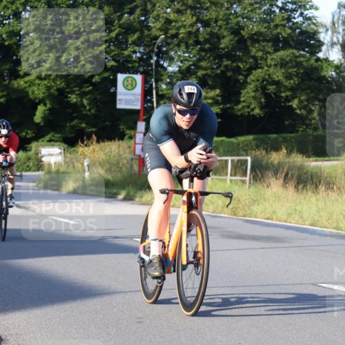25.08.2024 - Elbe Triathlon Hamburg Fuchs,  Jonas http://msf.ph/oto/6845575 25.08.2024 09:06:56 Radfahren 80, 243, 79, 262 meine-sportfotos.de