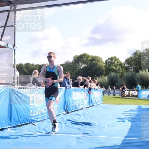 25.08.2024 - Elbe Triathlon Hamburg H.Heesch http://msf.ph/oto/6845580 25.08.2024 10:37:25 Ziel 109, 190, 229 meine-sportfotos.de