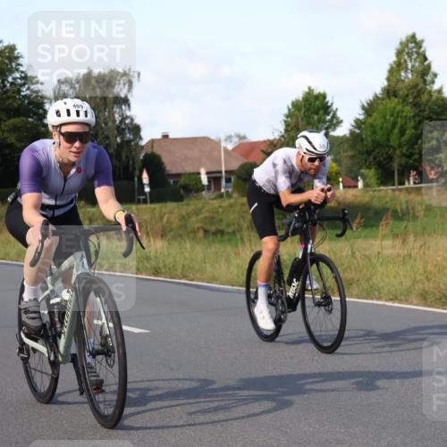 25.08.2024 - Elbe Triathlon Hamburg Fuchs,  Jonas http://msf.ph/oto/6845596 25.08.2024 09:48:20 Radfahren 156, 323, 499, 491, 393, 203, 517 meine-sportfotos.de