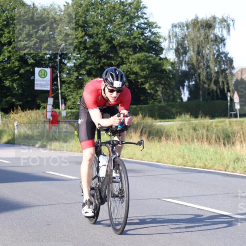 25.08.2024 - Elbe Triathlon Hamburg Fuchs,  Jonas http://msf.ph/oto/6845597 25.08.2024 09:06:57 Radfahren 243, 79, 262 meine-sportfotos.de
