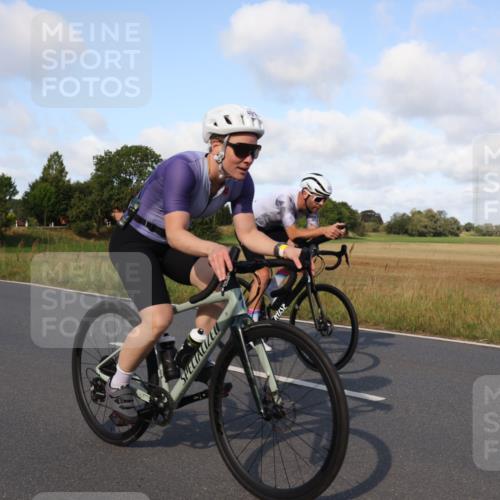 25.08.2024 - Elbe Triathlon Hamburg Fuchs,  Jonas http://msf.ph/oto/6845609 25.08.2024 09:48:20 Radfahren 156, 323, 499, 491, 393, 203, 517 meine-sportfotos.de