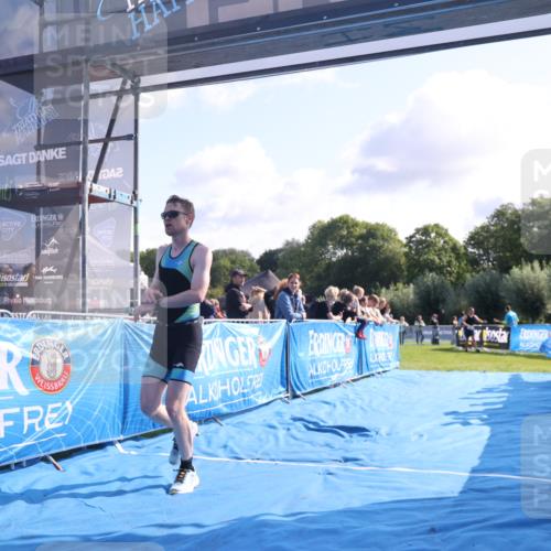 25.08.2024 - Elbe Triathlon Hamburg H.Heesch http://msf.ph/oto/6845611 25.08.2024 10:37:25 Ziel 109, 190, 229 meine-sportfotos.de