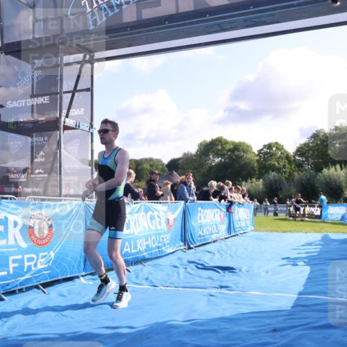 25.08.2024 - Elbe Triathlon Hamburg H.Heesch http://msf.ph/oto/6845619 25.08.2024 10:37:26 Ziel 109, 190, 229 meine-sportfotos.de
