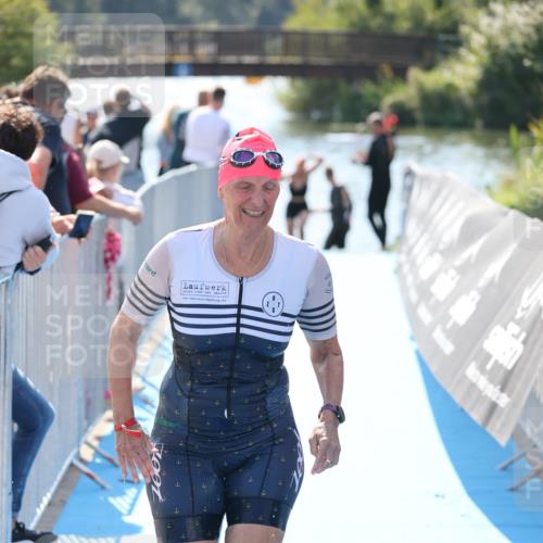 25.08.2024 - Elbe Triathlon Hamburg H.Heesch http://msf.ph/oto/6845620 25.08.2024 14:44:12 Schwimmen  meine-sportfotos.de