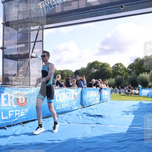 25.08.2024 - Elbe Triathlon Hamburg H.Heesch http://msf.ph/oto/6845626 25.08.2024 10:37:26 Ziel 109, 190, 229 meine-sportfotos.de
