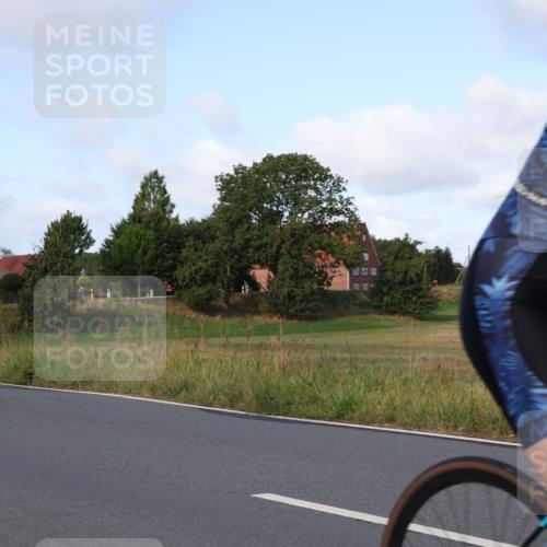 25.08.2024 - Elbe Triathlon Hamburg Fuchs,  Jonas http://msf.ph/oto/6845647 25.08.2024 09:48:23 Radfahren 323, 499, 491, 393, 203, 517, 366, 549 meine-sportfotos.de