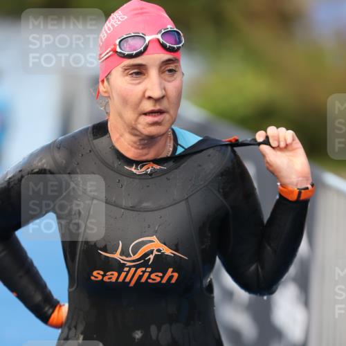 25.08.2024 - Elbe Triathlon Hamburg H.Heesch http://msf.ph/oto/6845654 25.08.2024 08:47:50 Schwimmen 119, 130, 136, 137, 144, 181, 185 meine-sportfotos.de
