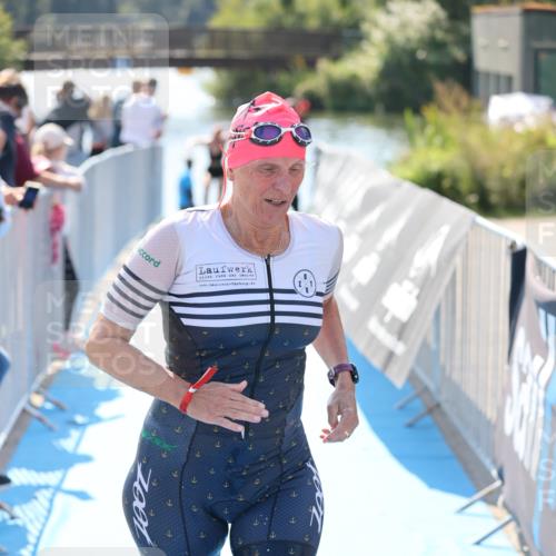 25.08.2024 - Elbe Triathlon Hamburg H.Heesch http://msf.ph/oto/6845657 25.08.2024 14:44:12 Schwimmen  meine-sportfotos.de