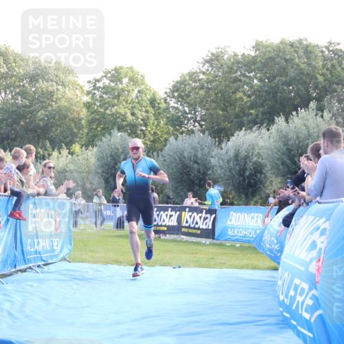 25.08.2024 - Elbe Triathlon Hamburg H.Heesch http://msf.ph/oto/6845675 25.08.2024 10:37:54 Ziel 167 meine-sportfotos.de