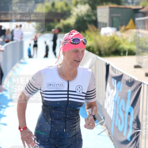 25.08.2024 - Elbe Triathlon Hamburg H.Heesch http://msf.ph/oto/6845678 25.08.2024 14:44:12 Schwimmen  meine-sportfotos.de