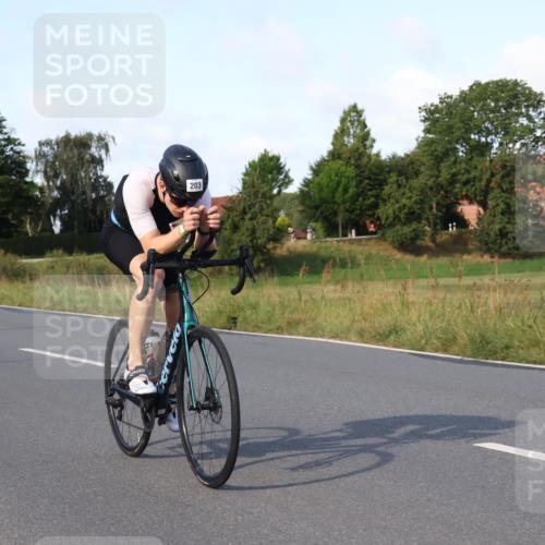 25.08.2024 - Elbe Triathlon Hamburg Fuchs,  Jonas http://msf.ph/oto/6845696 25.08.2024 09:48:26 Radfahren 491, 393, 203, 517, 366, 549 meine-sportfotos.de