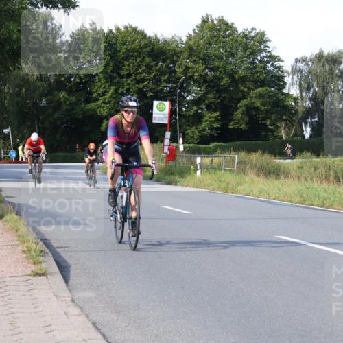 25.08.2024 - Elbe Triathlon Hamburg Fuchs,  Jonas http://msf.ph/oto/6845710 25.08.2024 09:48:27 Radfahren 491, 393, 203, 517, 366, 549 meine-sportfotos.de