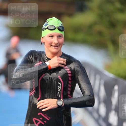 25.08.2024 - Elbe Triathlon Hamburg H.Heesch http://msf.ph/oto/6845823 25.08.2024 08:48:44 Schwimmen 114, 133, 143, 170 meine-sportfotos.de
