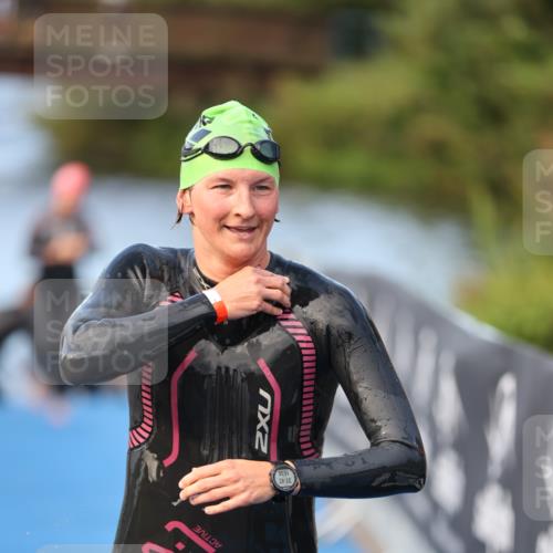 25.08.2024 - Elbe Triathlon Hamburg H.Heesch http://msf.ph/oto/6845828 25.08.2024 08:48:44 Schwimmen 114, 133, 143, 170 meine-sportfotos.de