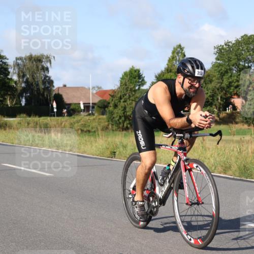 25.08.2024 - Elbe Triathlon Hamburg Fuchs,  Jonas http://msf.ph/oto/6845841 25.08.2024 09:48:35 Radfahren 352, 472, 127, 478, 311, 147 meine-sportfotos.de