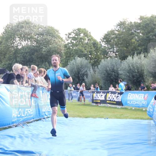 25.08.2024 - Elbe Triathlon Hamburg H.Heesch http://msf.ph/oto/6845845 25.08.2024 10:38:03 Ziel 160, 167 meine-sportfotos.de