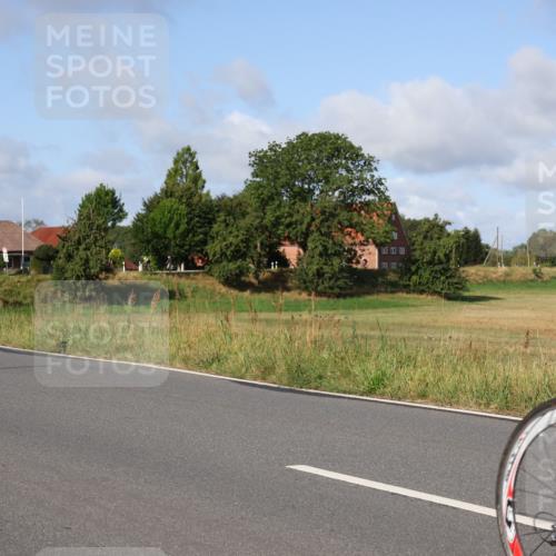 25.08.2024 - Elbe Triathlon Hamburg Fuchs,  Jonas http://msf.ph/oto/6845851 25.08.2024 09:48:36 Radfahren 352, 472, 127, 478, 311, 147 meine-sportfotos.de