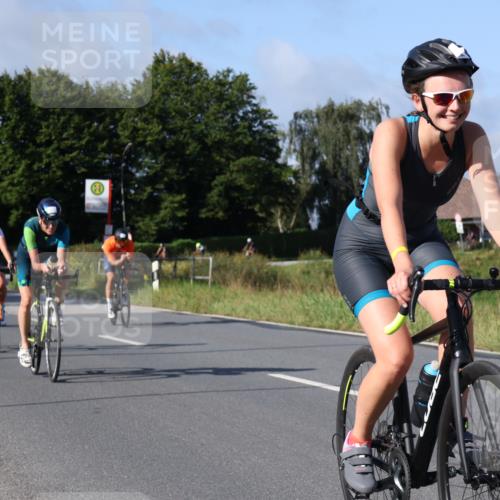 25.08.2024 - Elbe Triathlon Hamburg Fuchs,  Jonas http://msf.ph/oto/6845880 25.08.2024 09:48:40 Radfahren 352, 472, 127, 478, 311, 147 meine-sportfotos.de