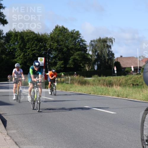 25.08.2024 - Elbe Triathlon Hamburg Fuchs,  Jonas http://msf.ph/oto/6845882 25.08.2024 09:48:40 Radfahren 352, 472, 127, 478, 311, 147 meine-sportfotos.de