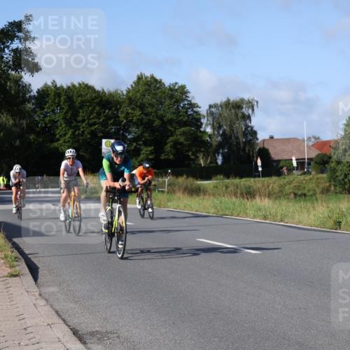 25.08.2024 - Elbe Triathlon Hamburg Fuchs,  Jonas http://msf.ph/oto/6845888 25.08.2024 09:48:40 Radfahren 352, 472, 127, 478, 311, 147 meine-sportfotos.de