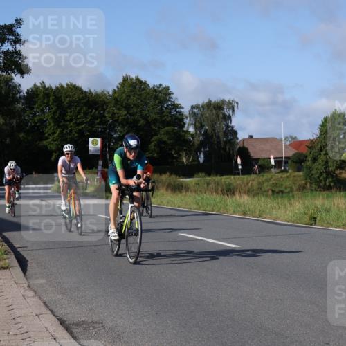 25.08.2024 - Elbe Triathlon Hamburg Fuchs,  Jonas http://msf.ph/oto/6845895 25.08.2024 09:48:41 Radfahren 472, 127, 478, 311, 147 meine-sportfotos.de