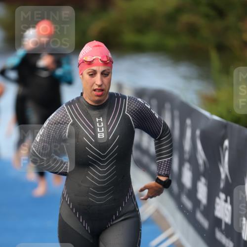 25.08.2024 - Elbe Triathlon Hamburg H.Heesch http://msf.ph/oto/6845901 25.08.2024 08:48:50 Schwimmen 114, 133, 143, 170, 177 meine-sportfotos.de