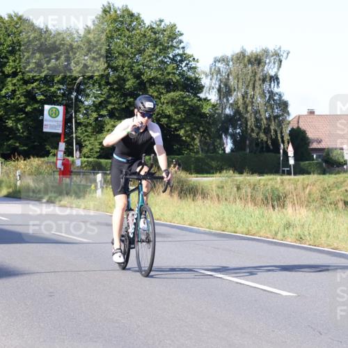 25.08.2024 - Elbe Triathlon Hamburg Fuchs,  Jonas http://msf.ph/oto/6845910 25.08.2024 09:07:26 Radfahren 48, 308, 203, 100, 298, 159 meine-sportfotos.de