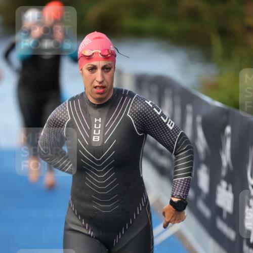 25.08.2024 - Elbe Triathlon Hamburg H.Heesch http://msf.ph/oto/6845921 25.08.2024 08:48:50 Schwimmen 114, 133, 143, 170, 177 meine-sportfotos.de