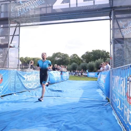 25.08.2024 - Elbe Triathlon Hamburg H.Heesch http://msf.ph/oto/6845927 25.08.2024 10:38:04 Ziel 160 meine-sportfotos.de