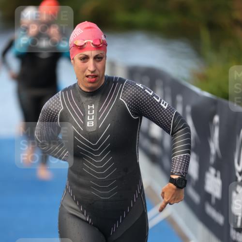 25.08.2024 - Elbe Triathlon Hamburg H.Heesch http://msf.ph/oto/6845941 25.08.2024 08:48:50 Schwimmen 114, 133, 143, 170, 177 meine-sportfotos.de