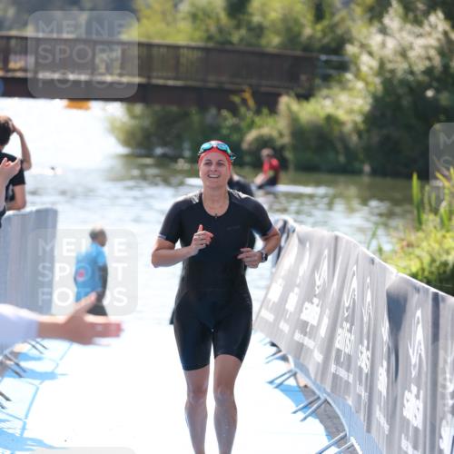 25.08.2024 - Elbe Triathlon Hamburg H.Heesch http://msf.ph/oto/6845947 25.08.2024 14:44:53 Schwimmen  meine-sportfotos.de