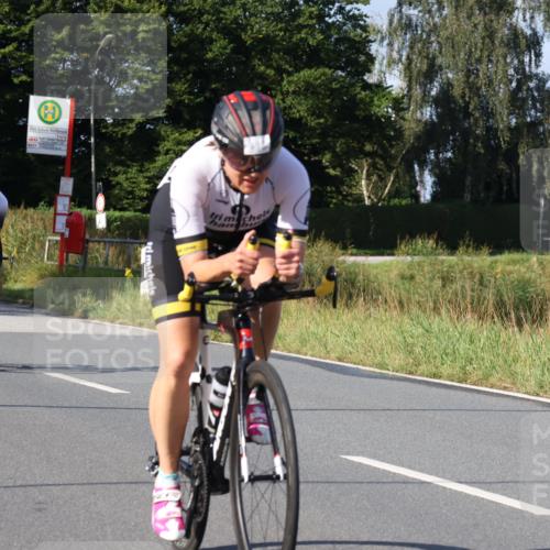25.08.2024 - Elbe Triathlon Hamburg Fuchs,  Jonas http://msf.ph/oto/6845961 25.08.2024 09:48:48 Radfahren 118, 353, 326, 228, 145 meine-sportfotos.de