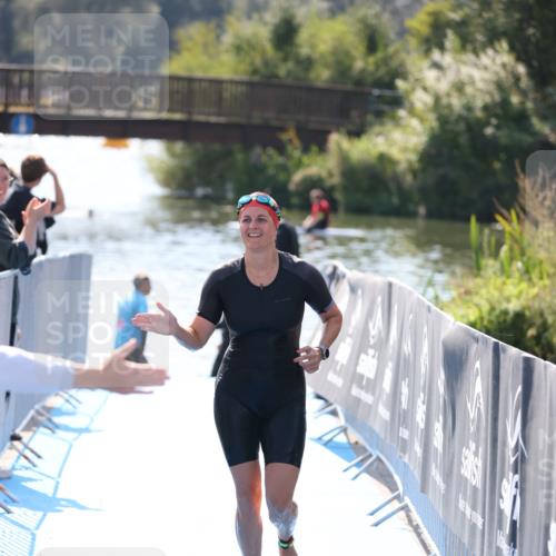 25.08.2024 - Elbe Triathlon Hamburg H.Heesch http://msf.ph/oto/6845965 25.08.2024 14:44:53 Schwimmen  meine-sportfotos.de